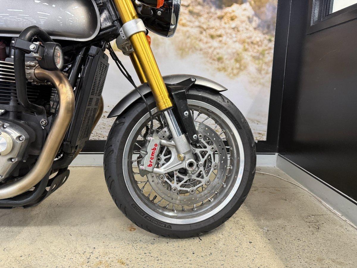 2017 TRIUMPH THRUXTON 1200 R ROAD
