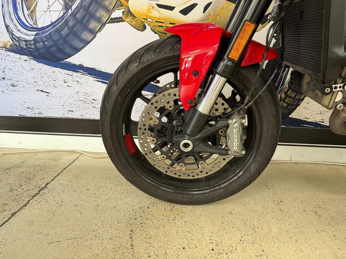 2022 DUCATI MONSTER+ 937 RED ROAD