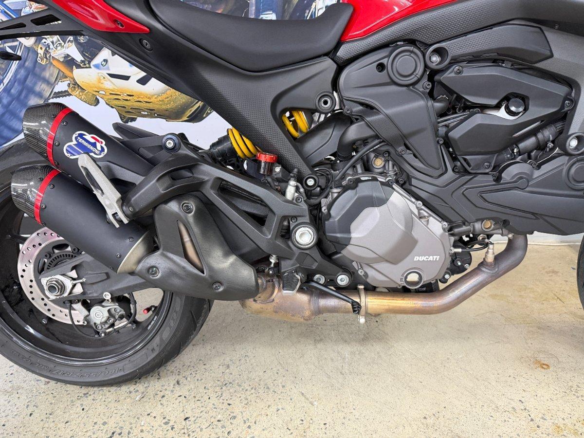 2022 DUCATI MONSTER+ 937 RED ROAD