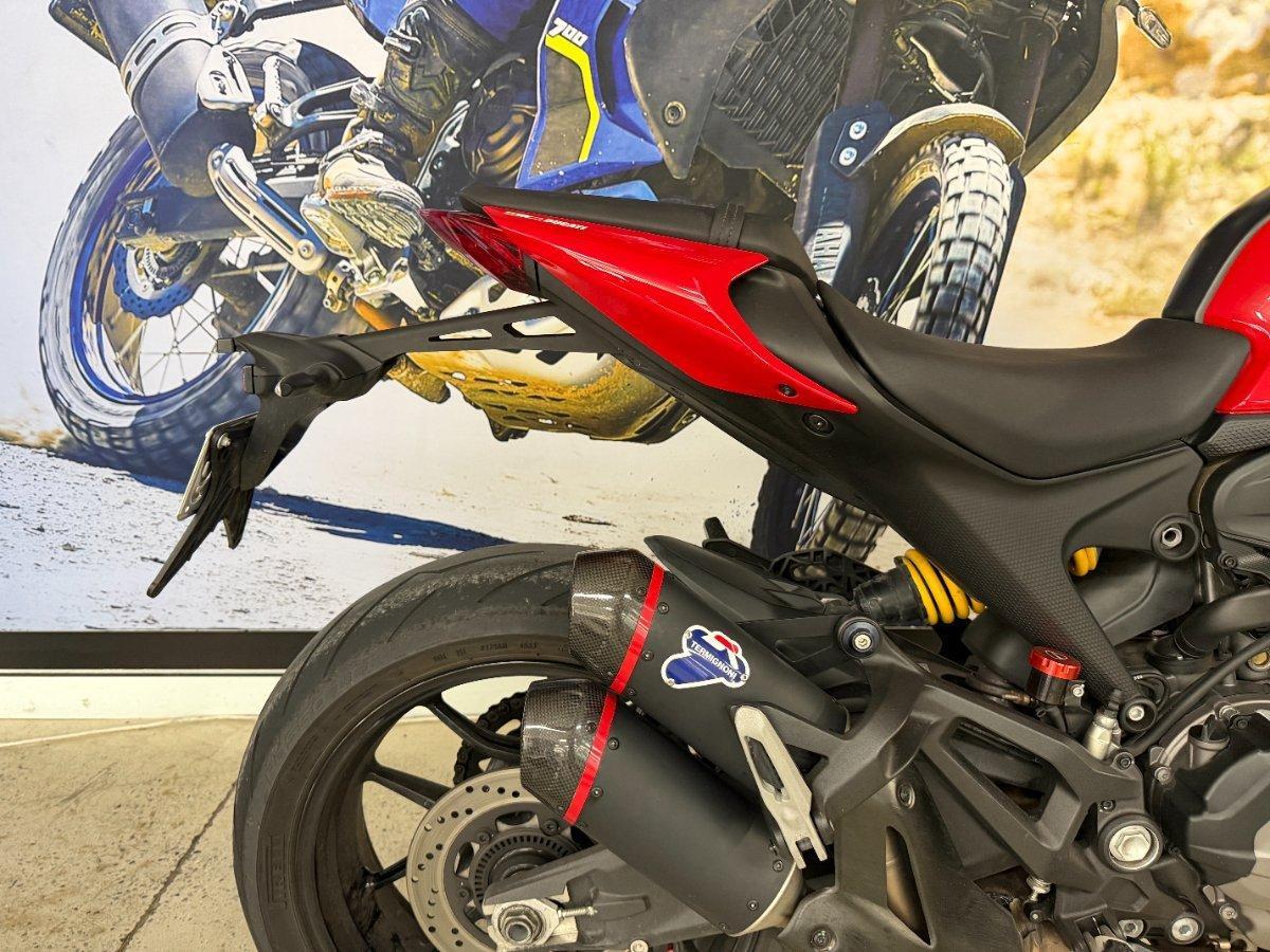2022 DUCATI MONSTER+ 937 RED ROAD