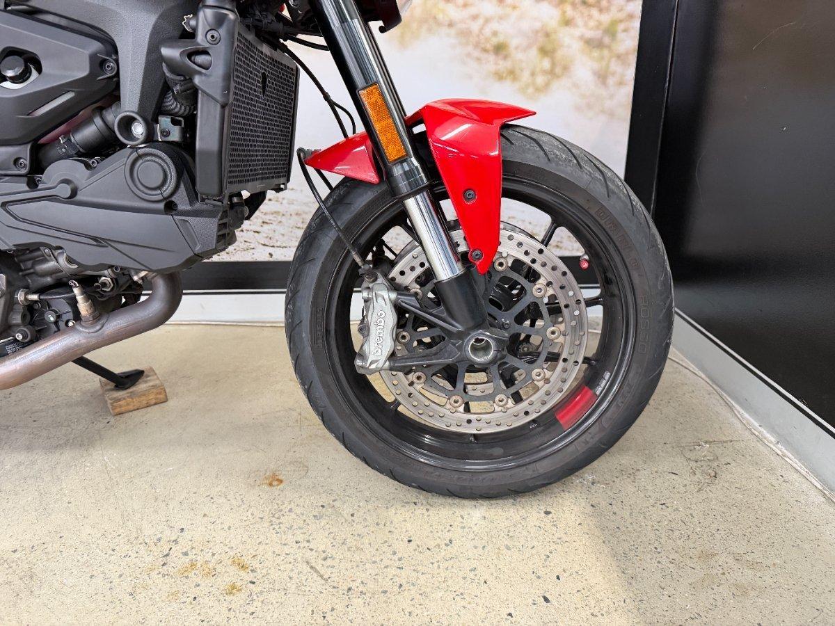 2022 DUCATI MONSTER+ 937 RED ROAD