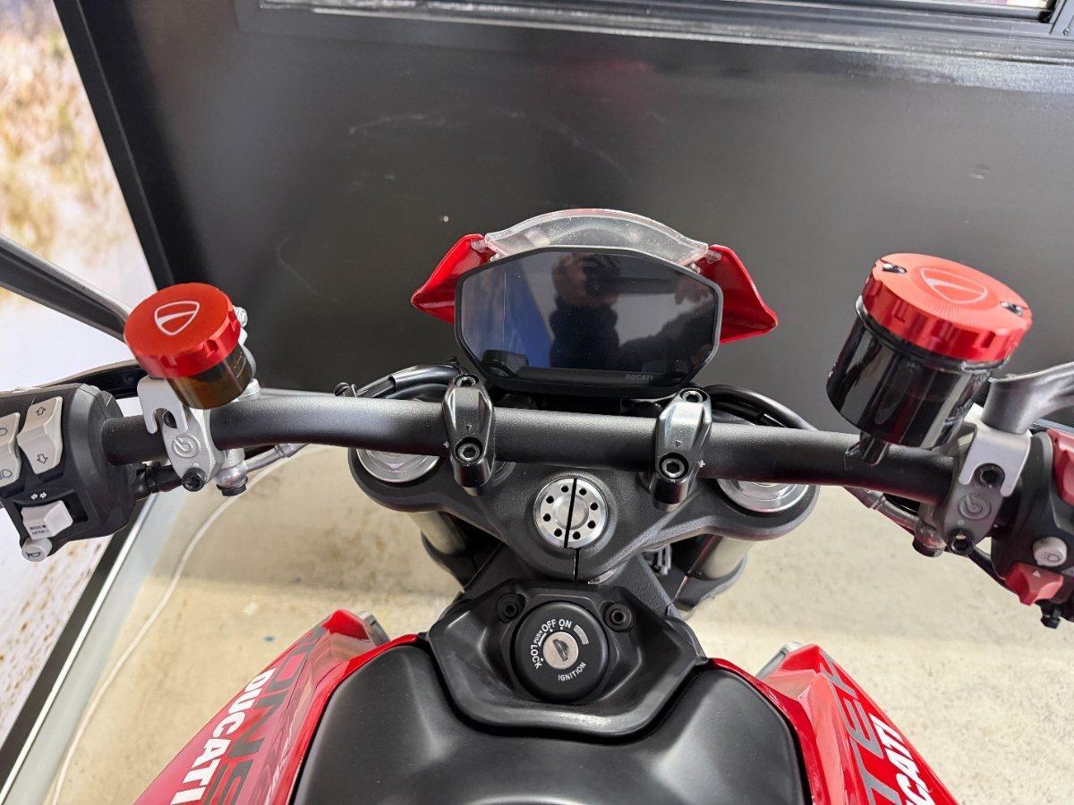 2022 DUCATI MONSTER+ 937 RED ROAD