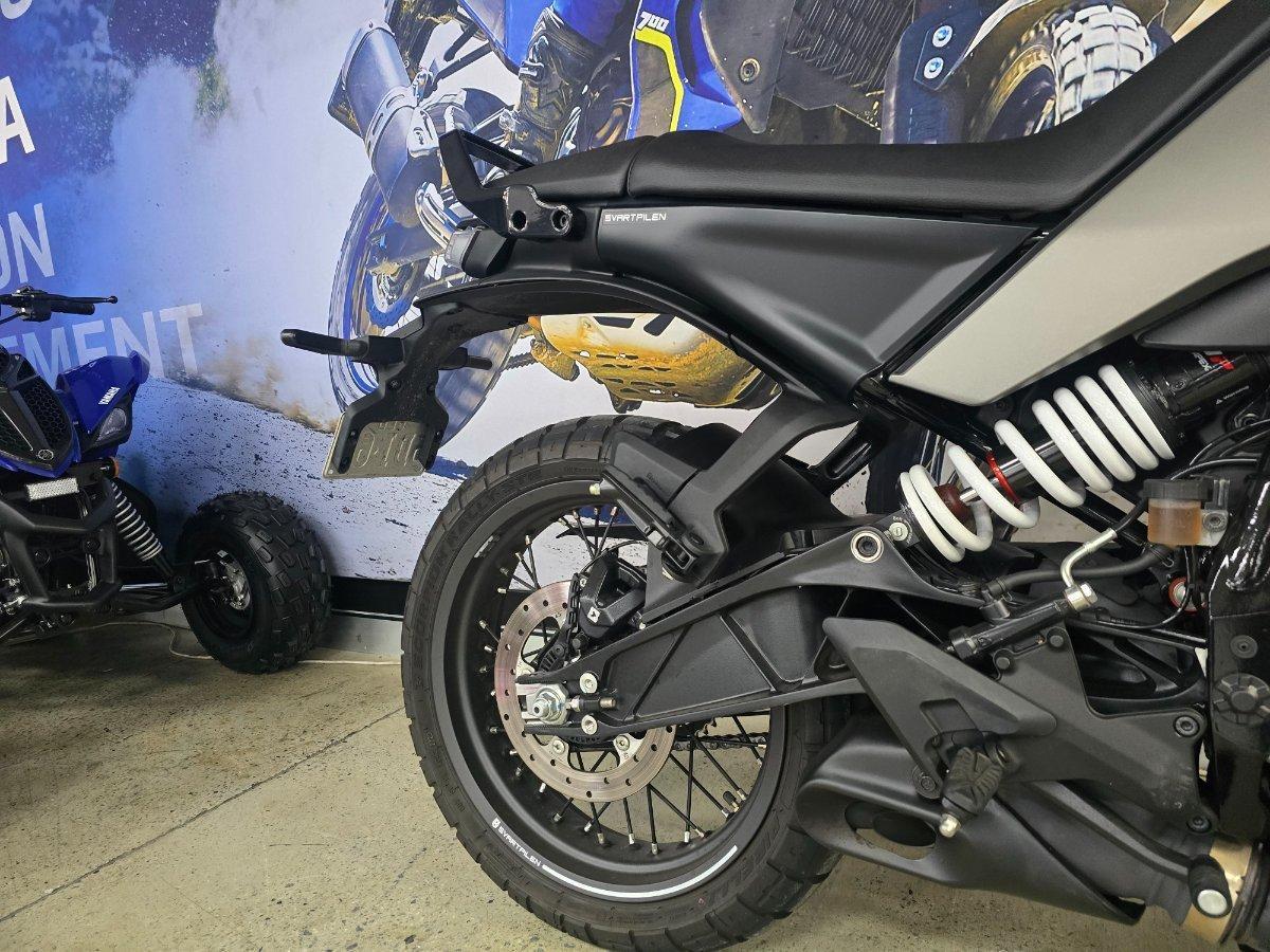 2025 HUSQVARNA SVARTPILEN 401 ROAD