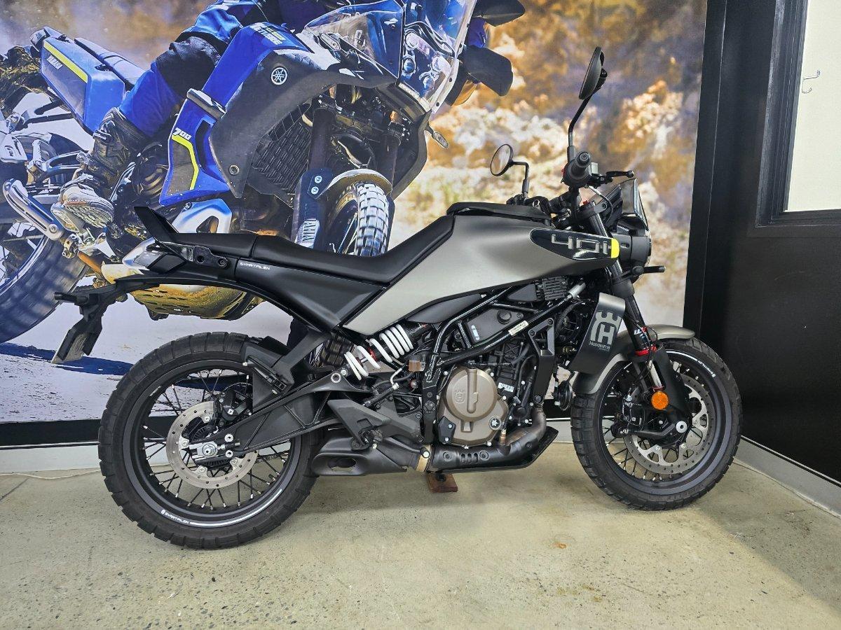 2025 HUSQVARNA SVARTPILEN 401 ROAD