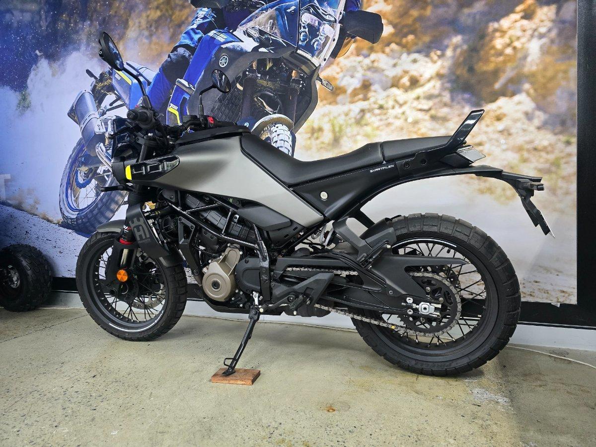 2025 HUSQVARNA SVARTPILEN 401 ROAD