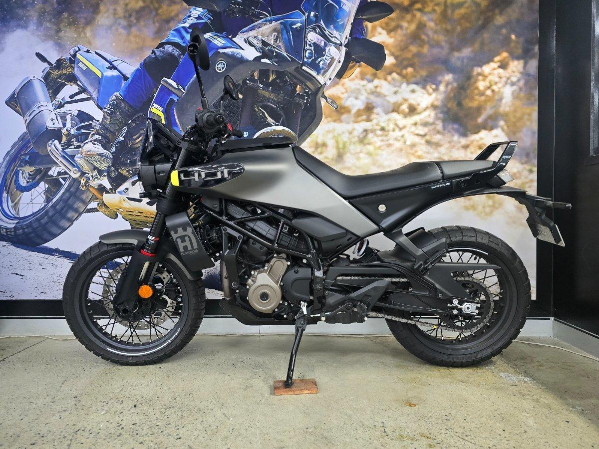 2025 HUSQVARNA SVARTPILEN 401 ROAD
