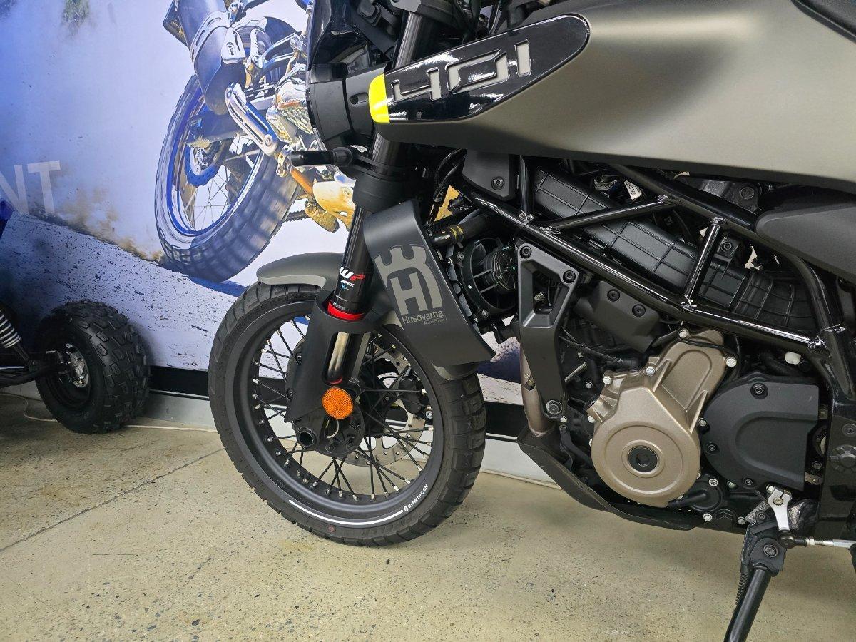 2025 HUSQVARNA SVARTPILEN 401 ROAD