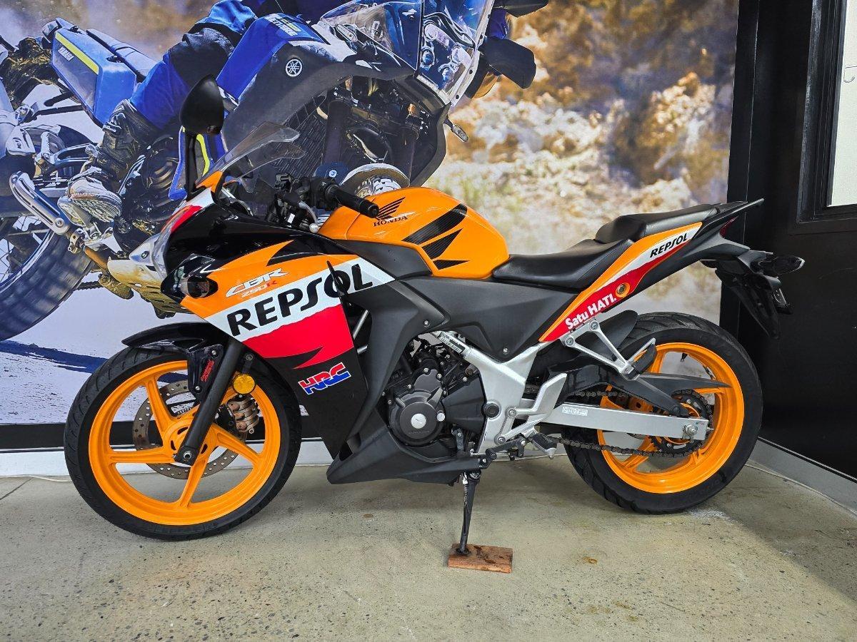 2013 HONDA CBR250R SE REPSOL SPORTS