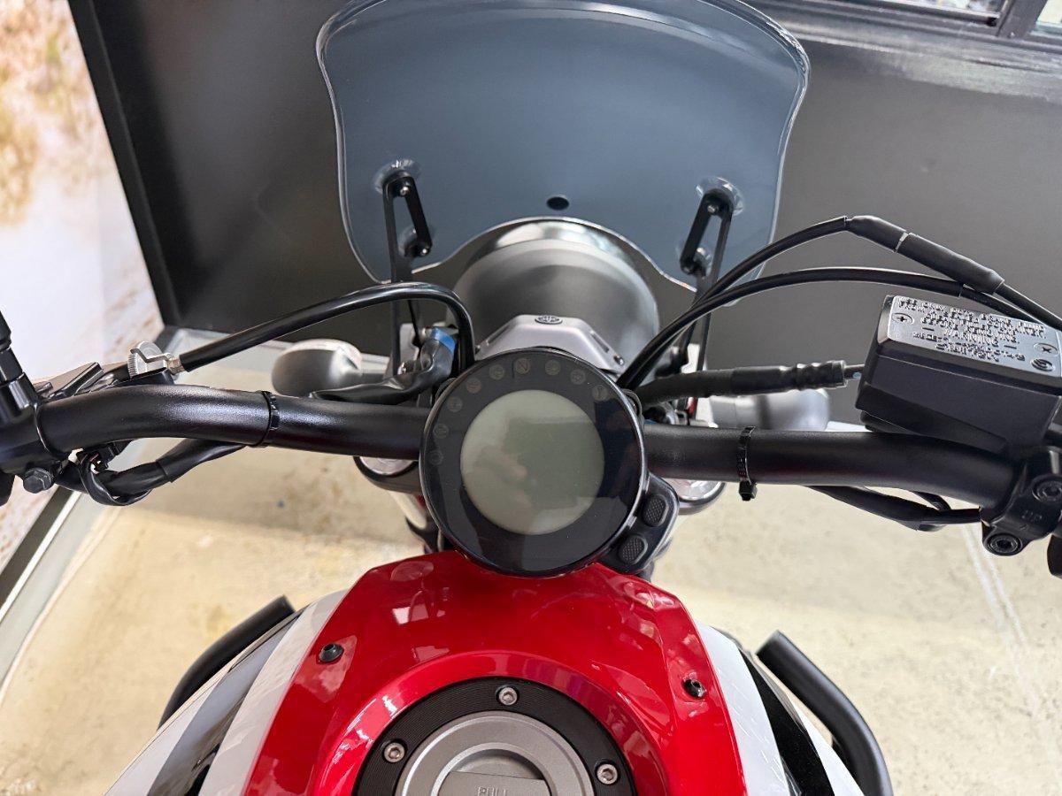 2021 YAMAHA XSR700 ROAD