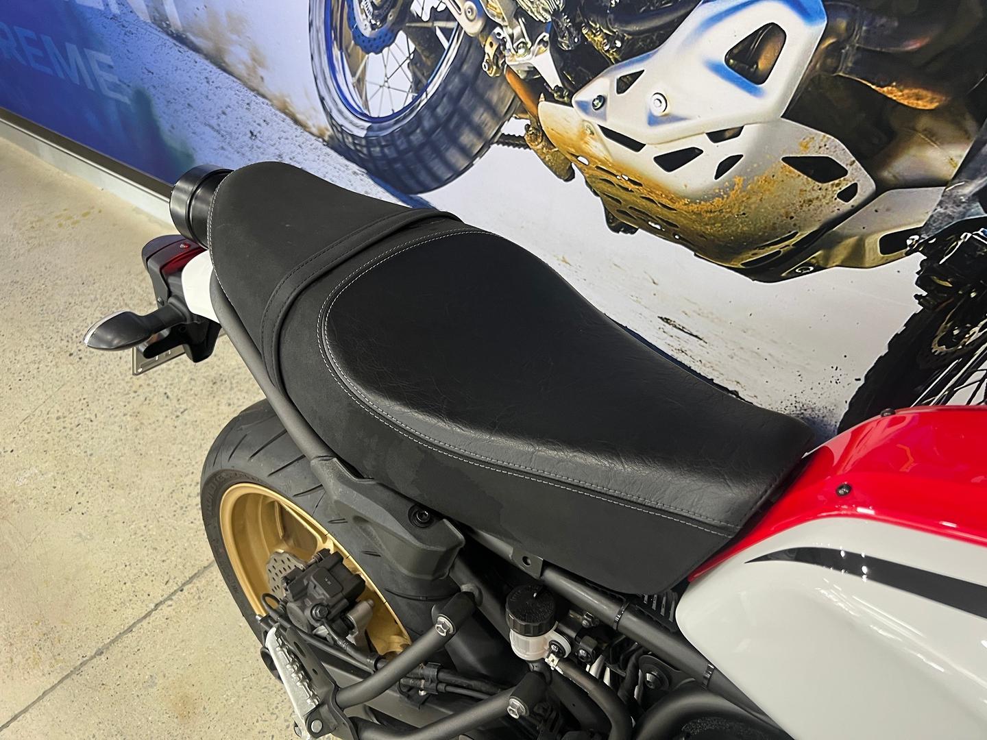2021 YAMAHA XSR700 ROAD