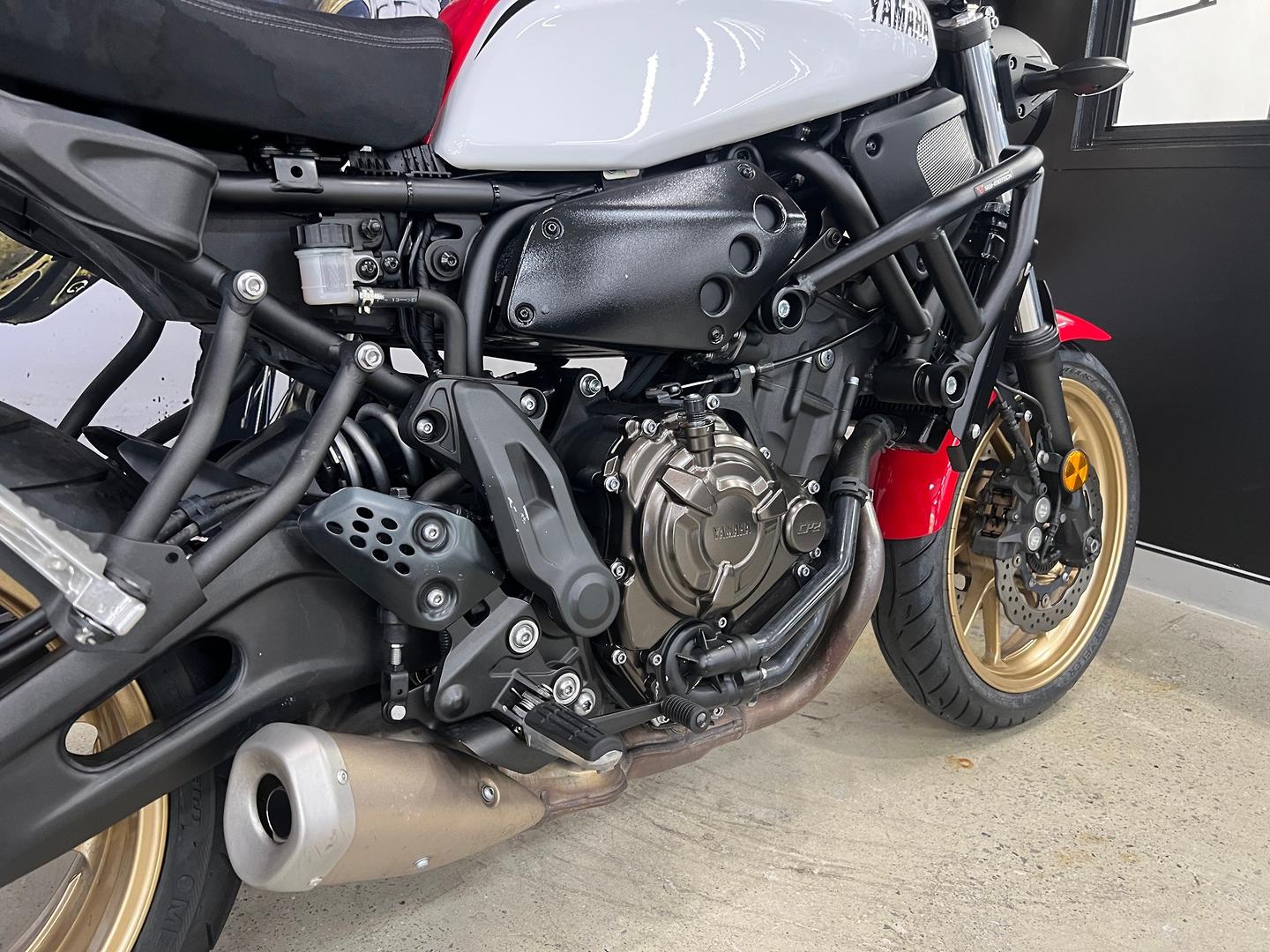 2021 YAMAHA XSR700 ROAD