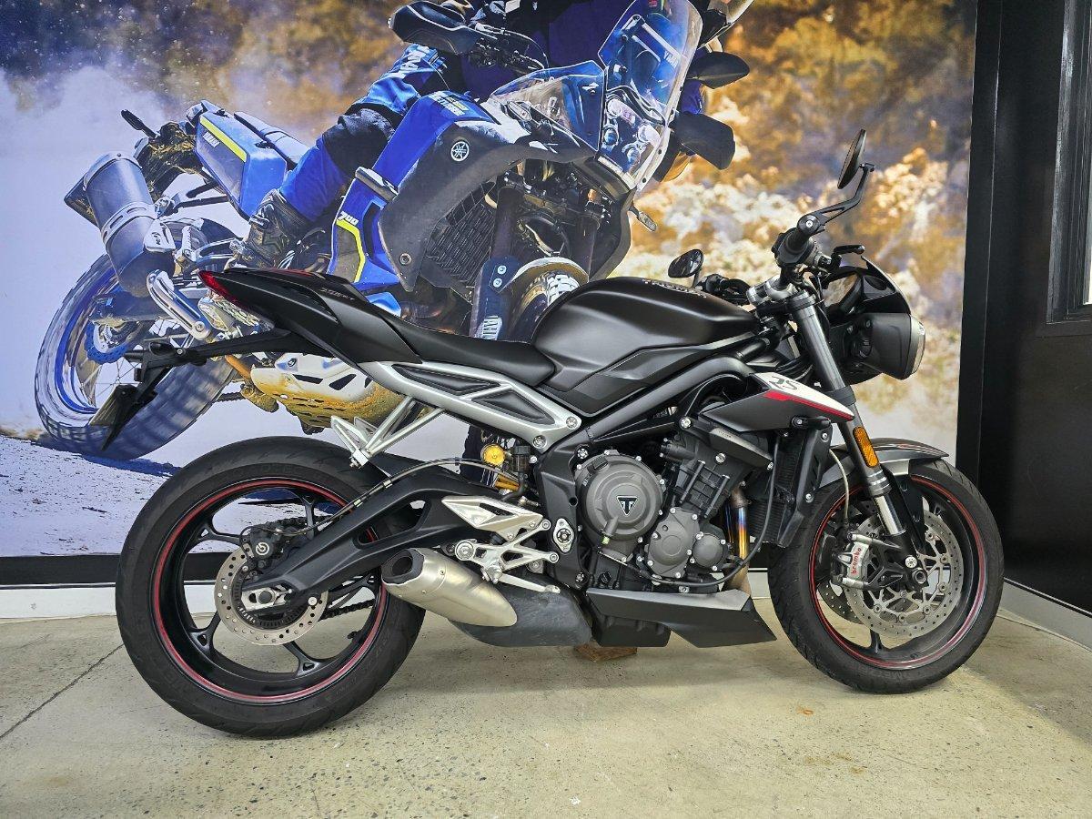 2020 TRIUMPH STREET TRIPLE RS ROAD