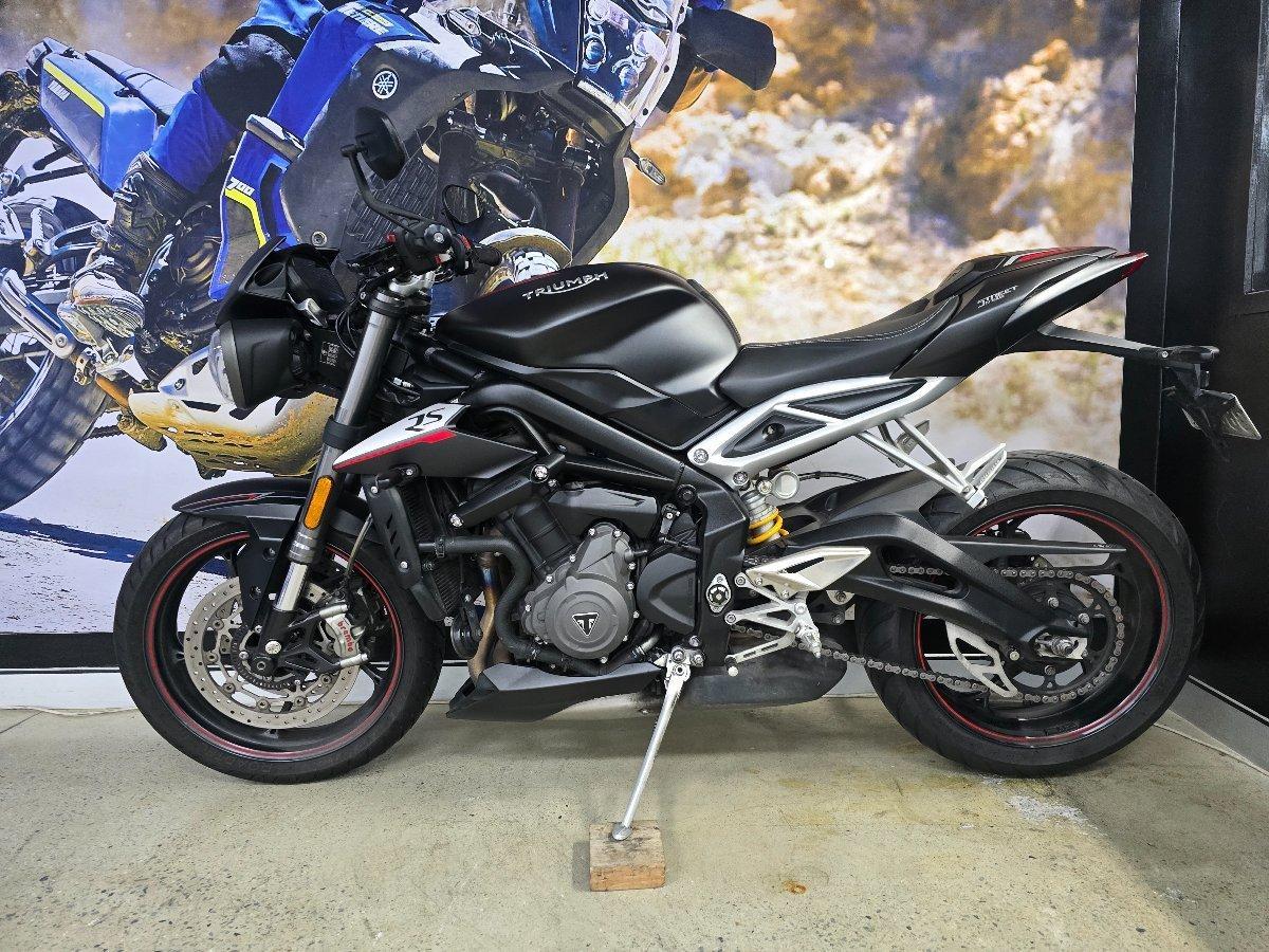 2020 TRIUMPH STREET TRIPLE RS ROAD