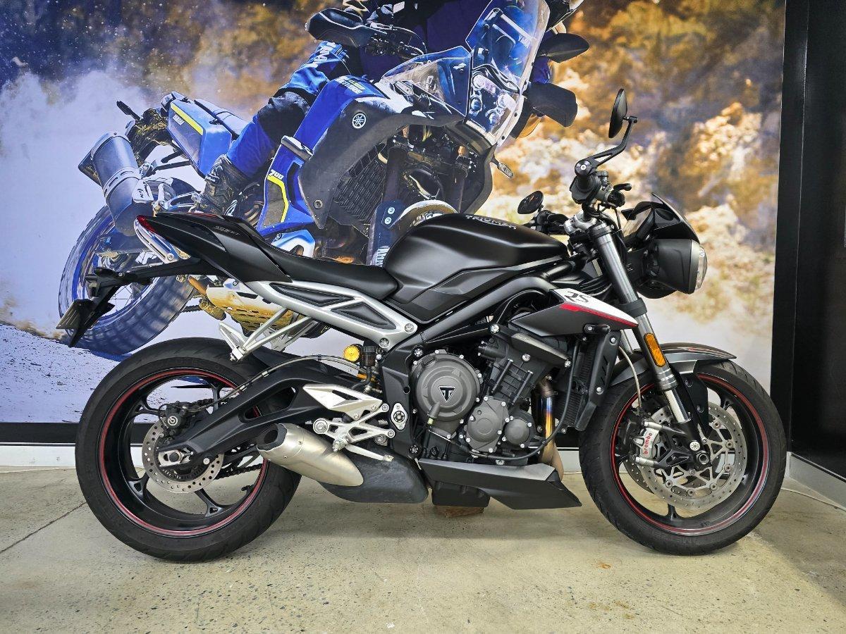 2020 TRIUMPH STREET TRIPLE RS ROAD