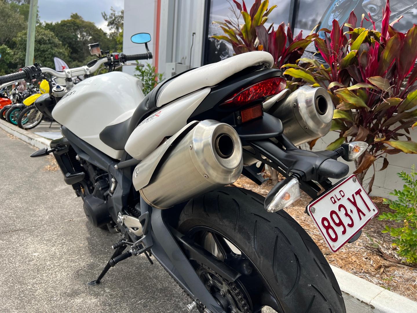 2012 TRIUMPH STREET TRIPLE R ROAD