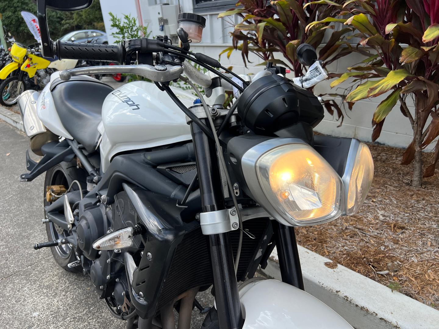 2012 TRIUMPH STREET TRIPLE R ROAD