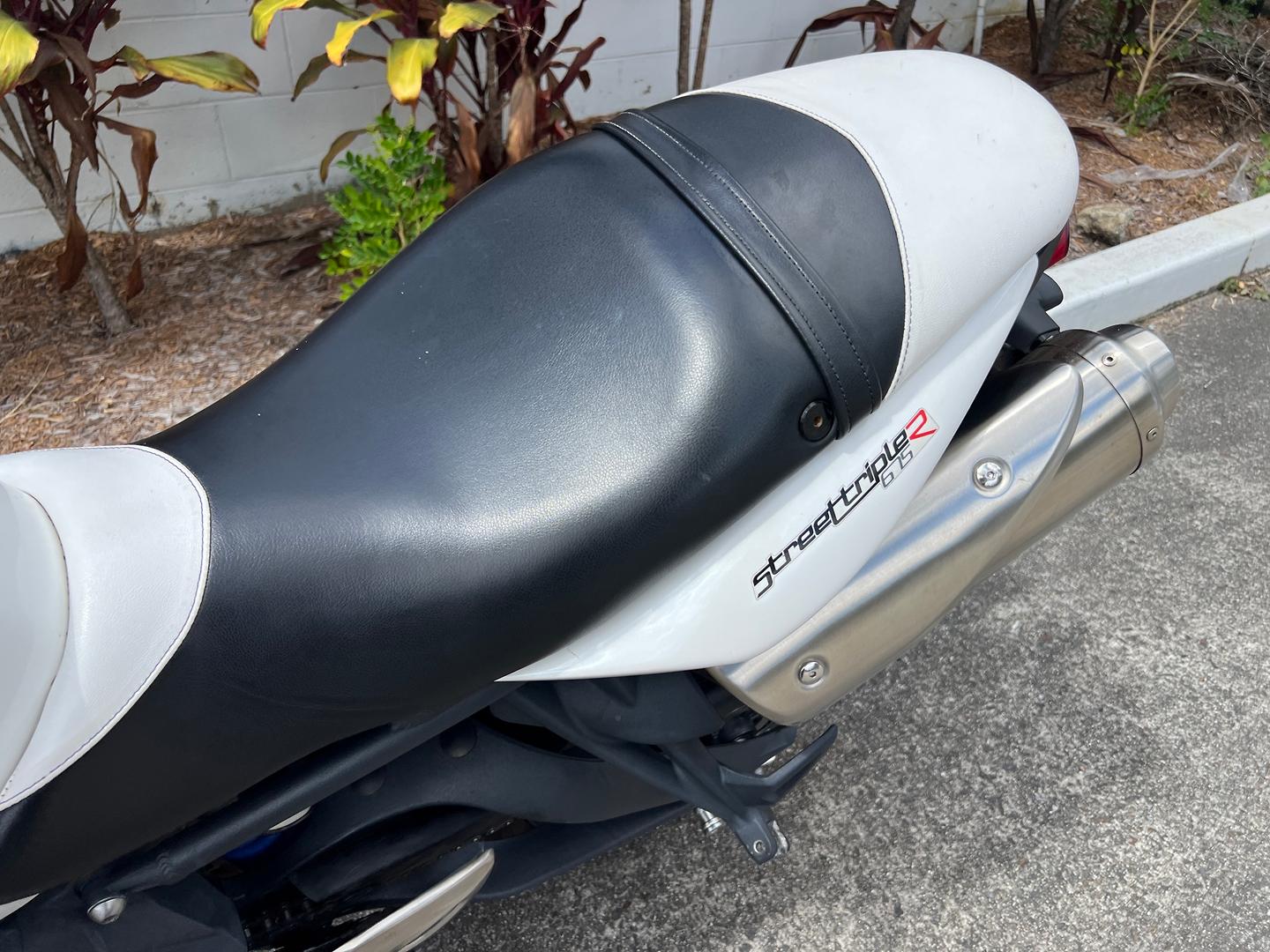2012 TRIUMPH STREET TRIPLE R ROAD