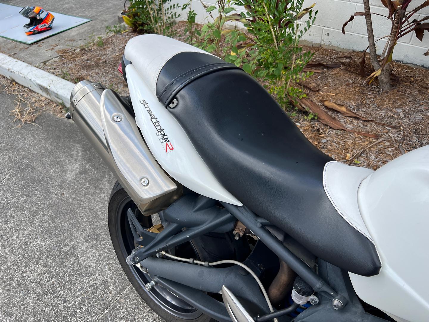 2012 TRIUMPH STREET TRIPLE R ROAD
