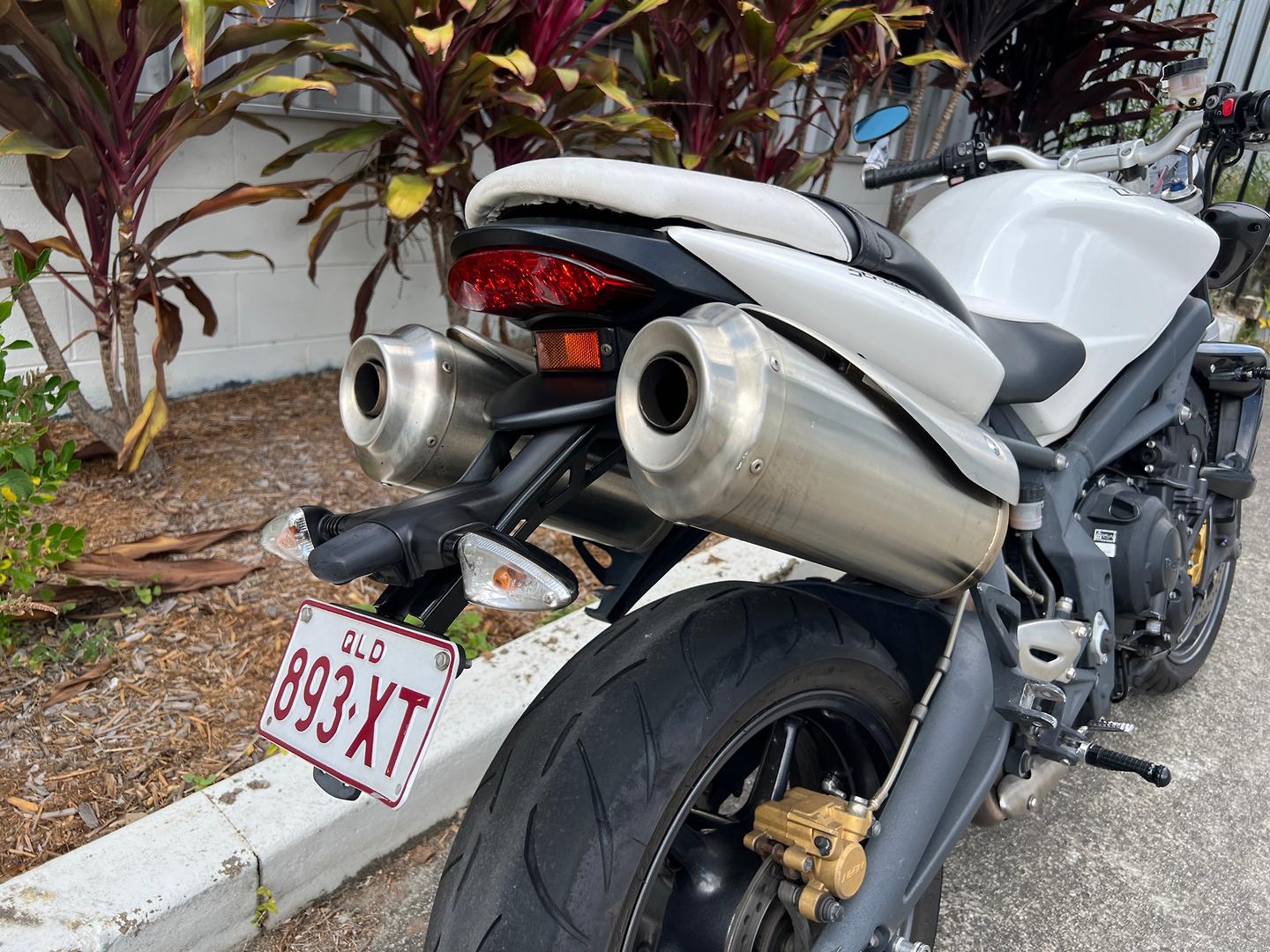 2012 TRIUMPH STREET TRIPLE R ROAD