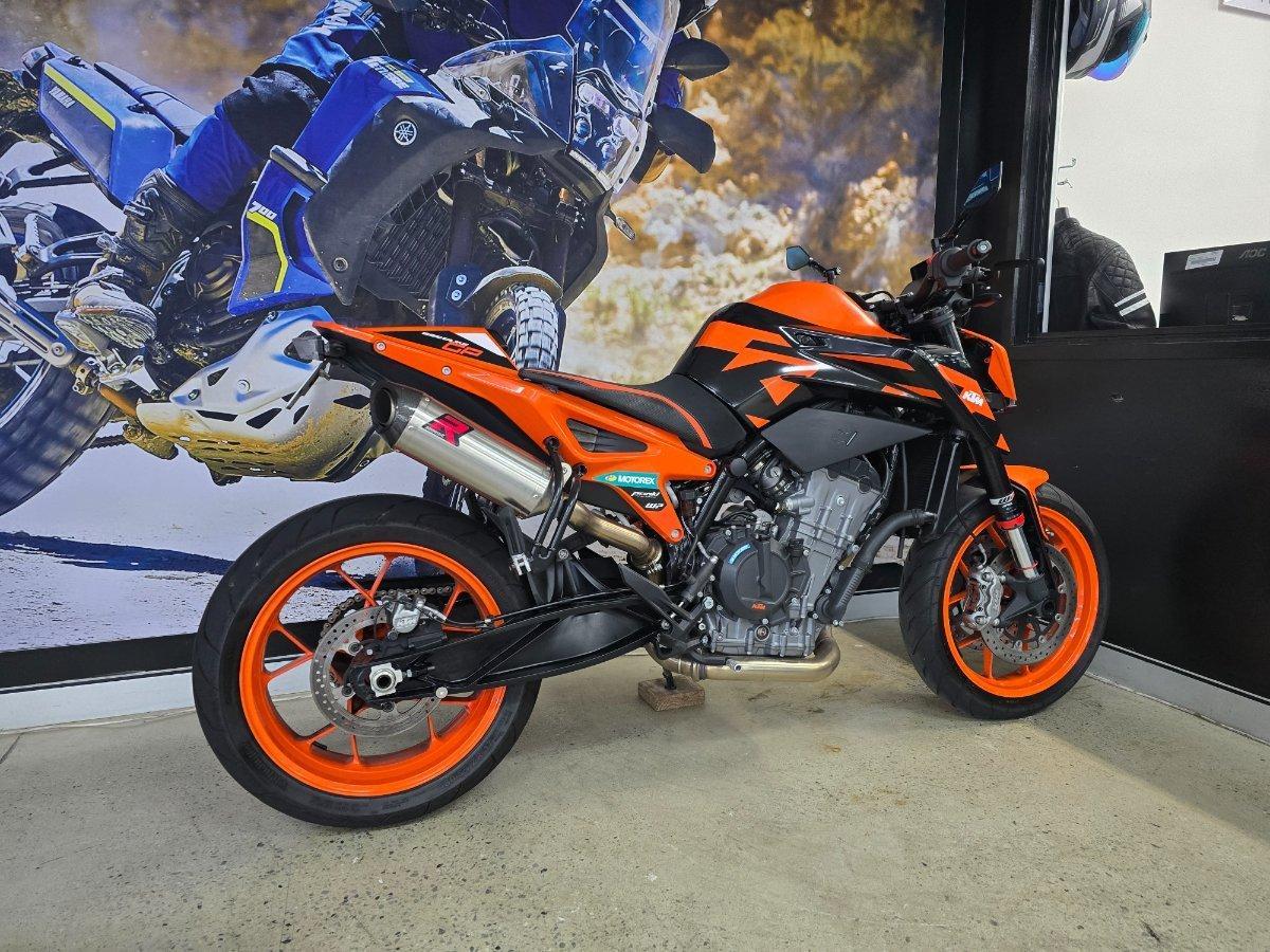 2023 KTM 890 DUKE GP ROAD