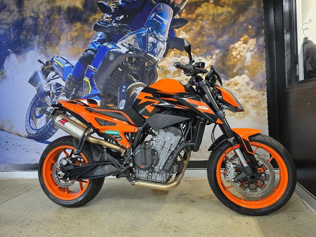 2023 KTM 890 DUKE GP ROAD