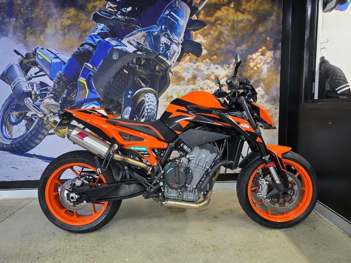 2023 KTM 890 DUKE GP ROAD