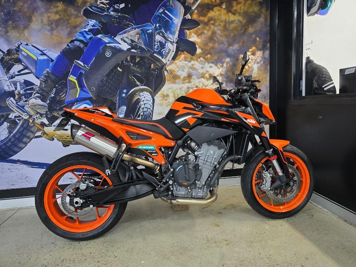 2023 KTM 890 DUKE GP ROAD
