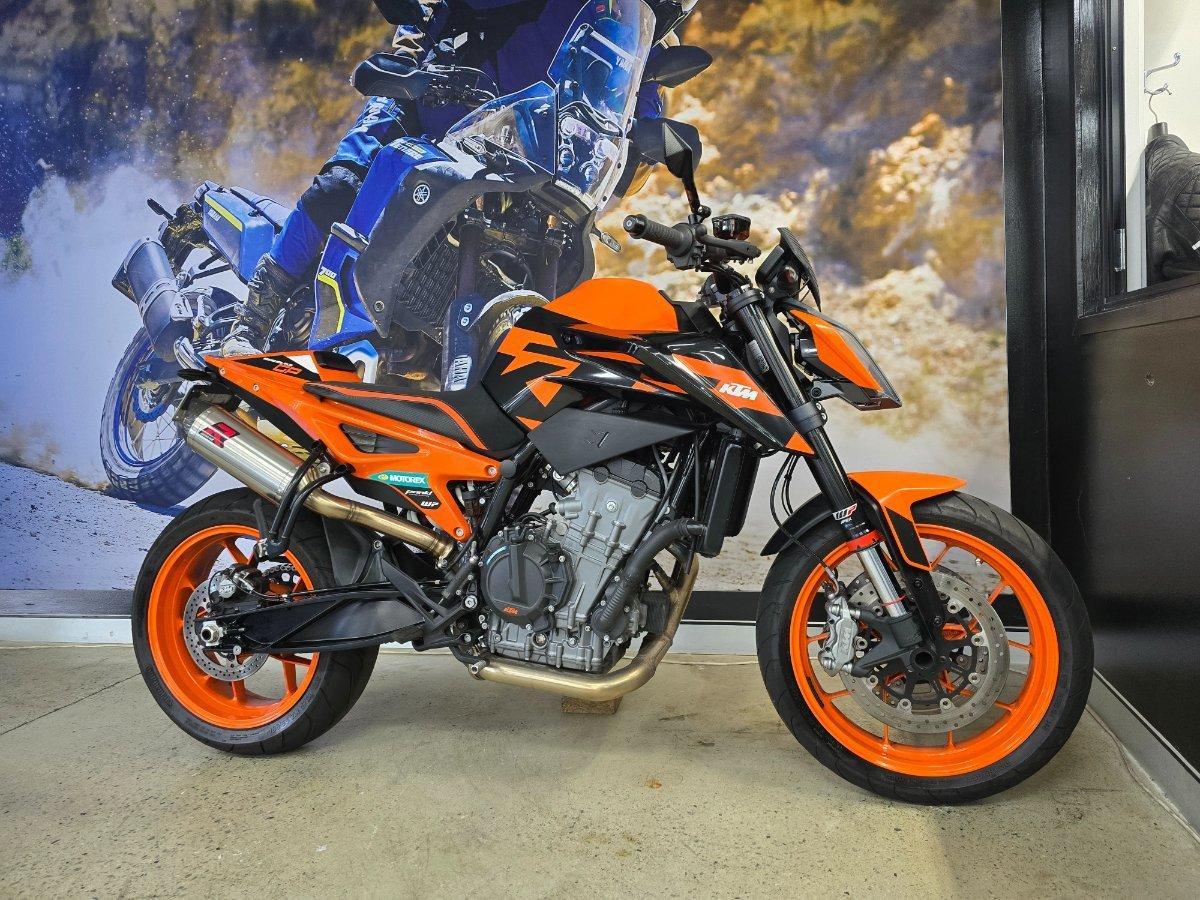 2023 KTM 890 DUKE GP ROAD