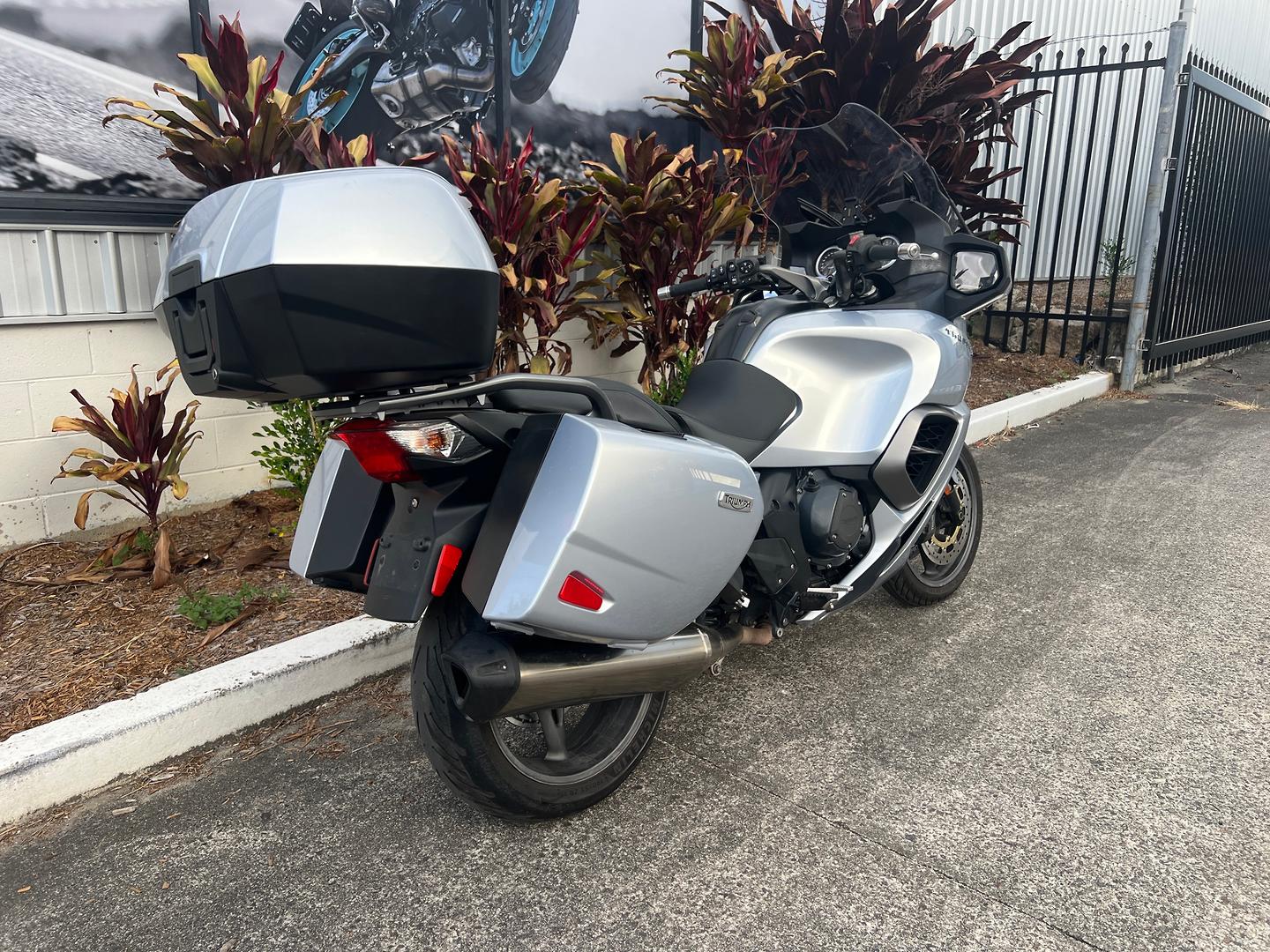 2013 TRIUMPH TROPHY SE ROAD