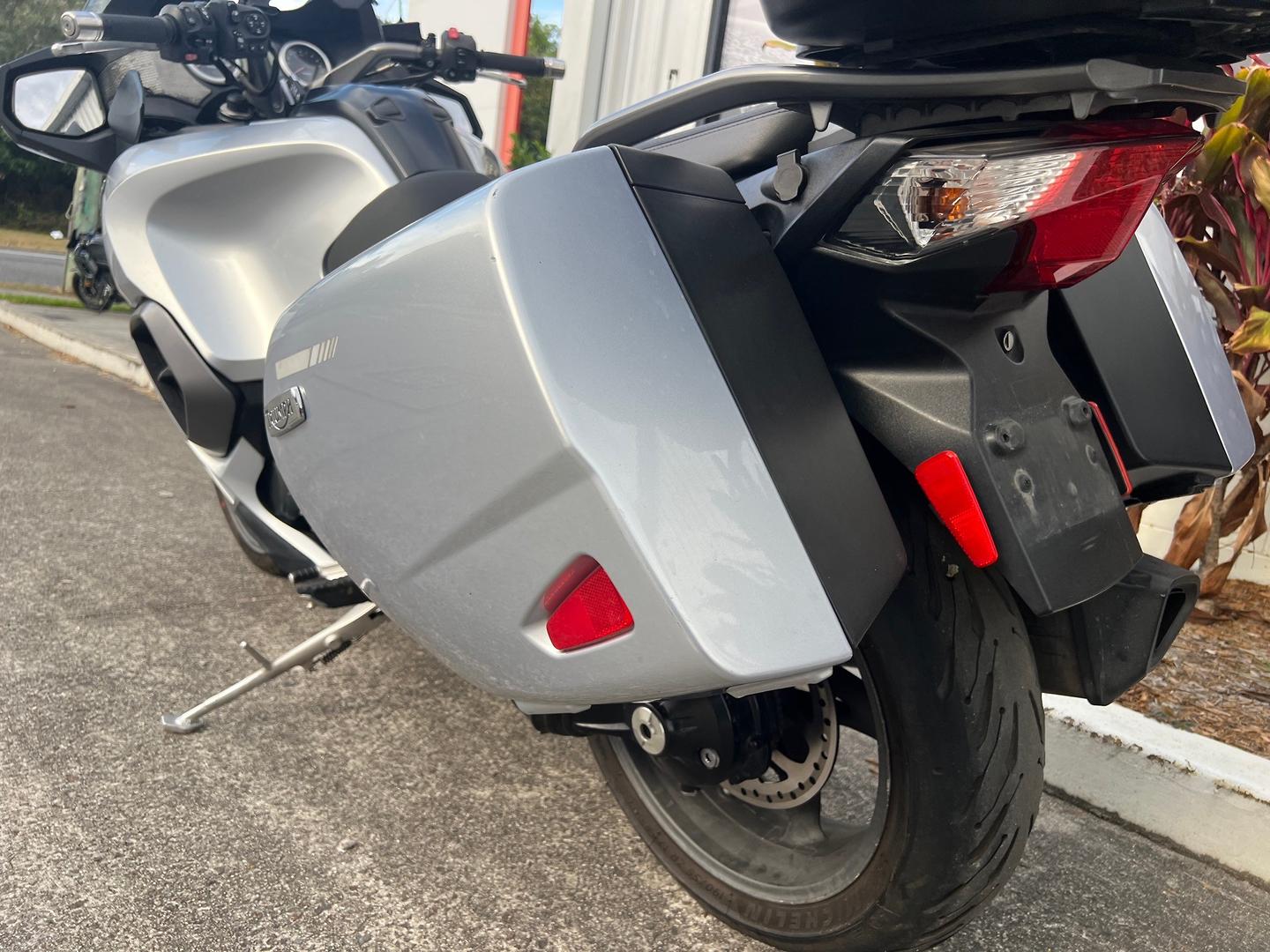 2013 TRIUMPH TROPHY SE ROAD