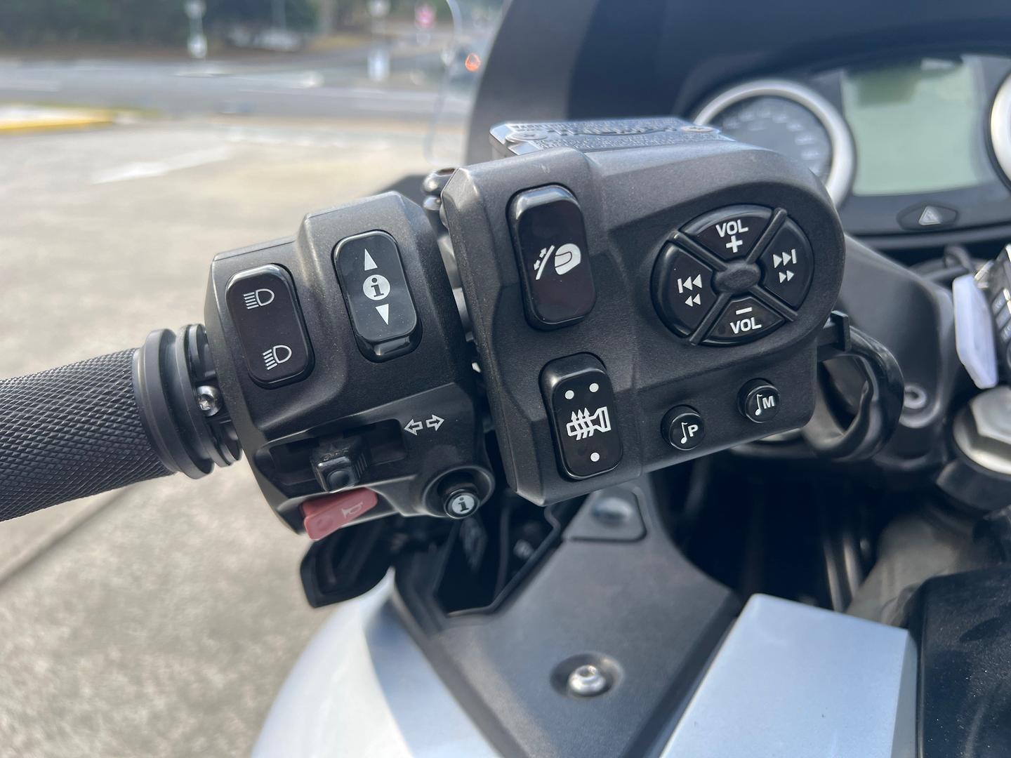 2013 TRIUMPH TROPHY SE ROAD