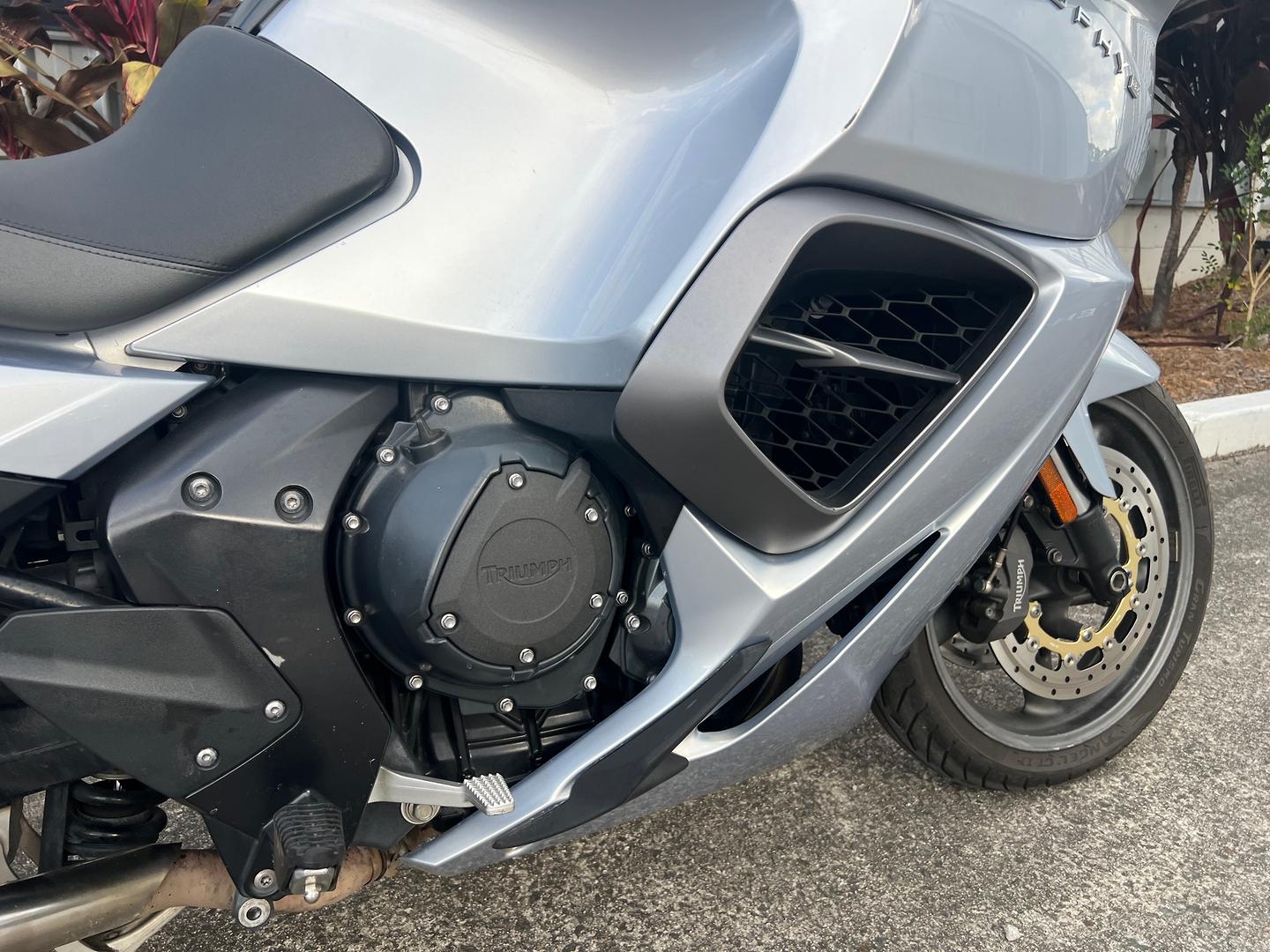 2013 TRIUMPH TROPHY SE ROAD