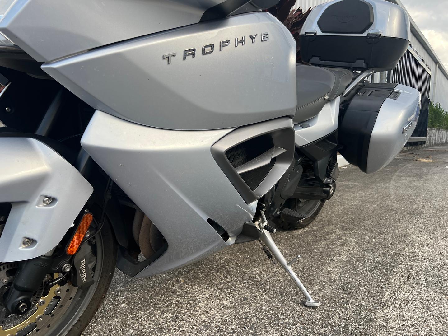2013 TRIUMPH TROPHY SE ROAD