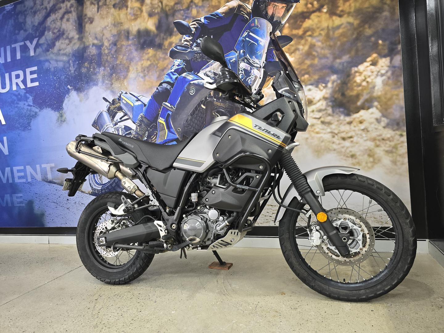 2015 YAMAHA XT660Z TENERE DUAL SPORTS