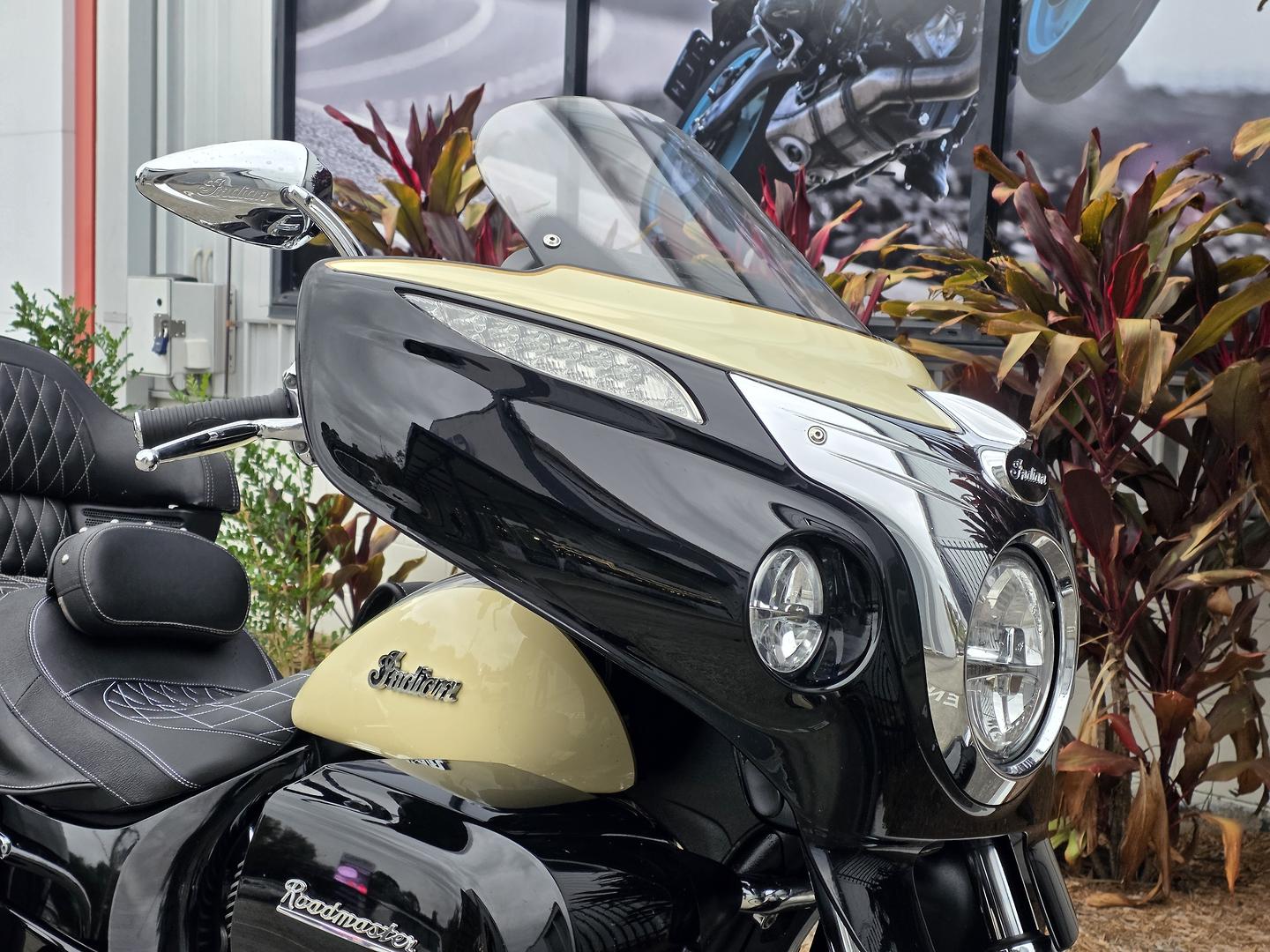 2017 INDIAN ROADMASTER CLASSIC THUNDER BLK CRUISER