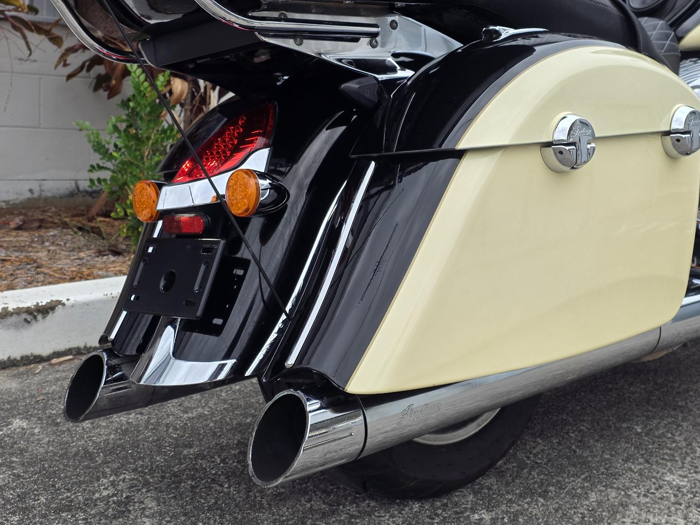 2017 INDIAN ROADMASTER CLASSIC THUNDER BLK CRUISER