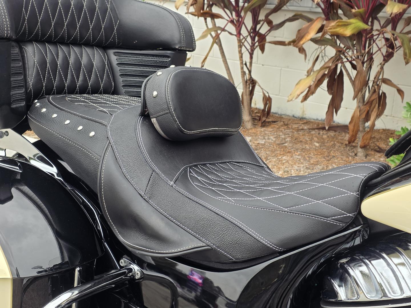 2017 INDIAN ROADMASTER CLASSIC THUNDER BLK CRUISER