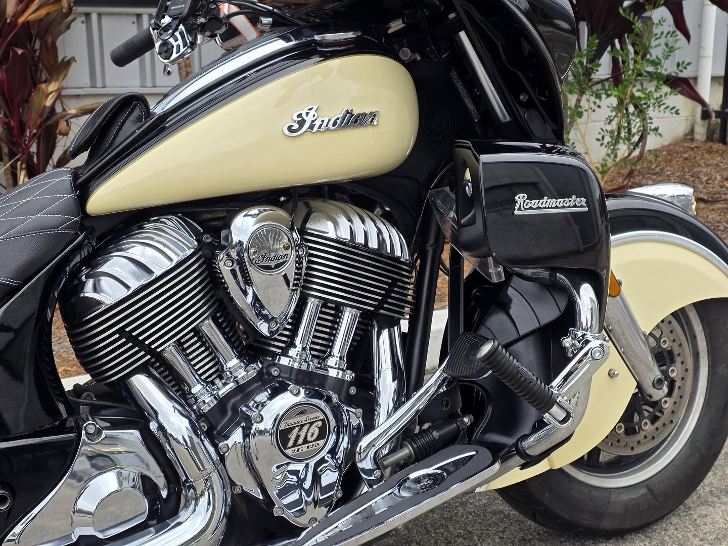 2017 INDIAN ROADMASTER CLASSIC THUNDER BLK CRUISER