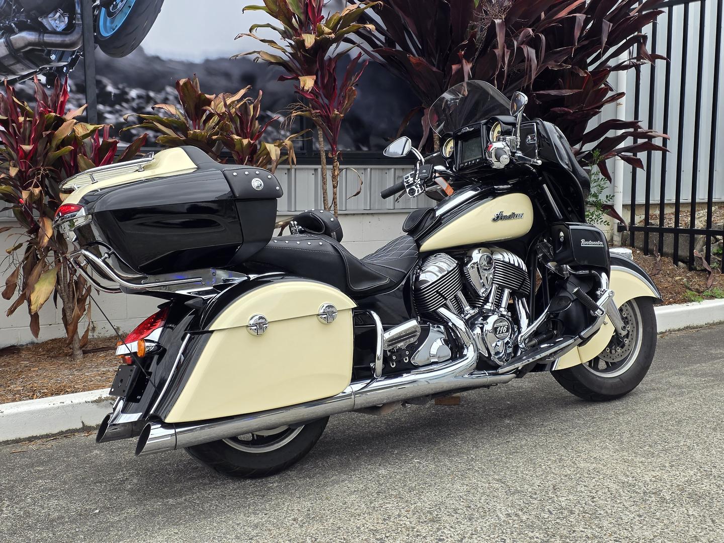 2017 INDIAN ROADMASTER CLASSIC THUNDER BLK CRUISER