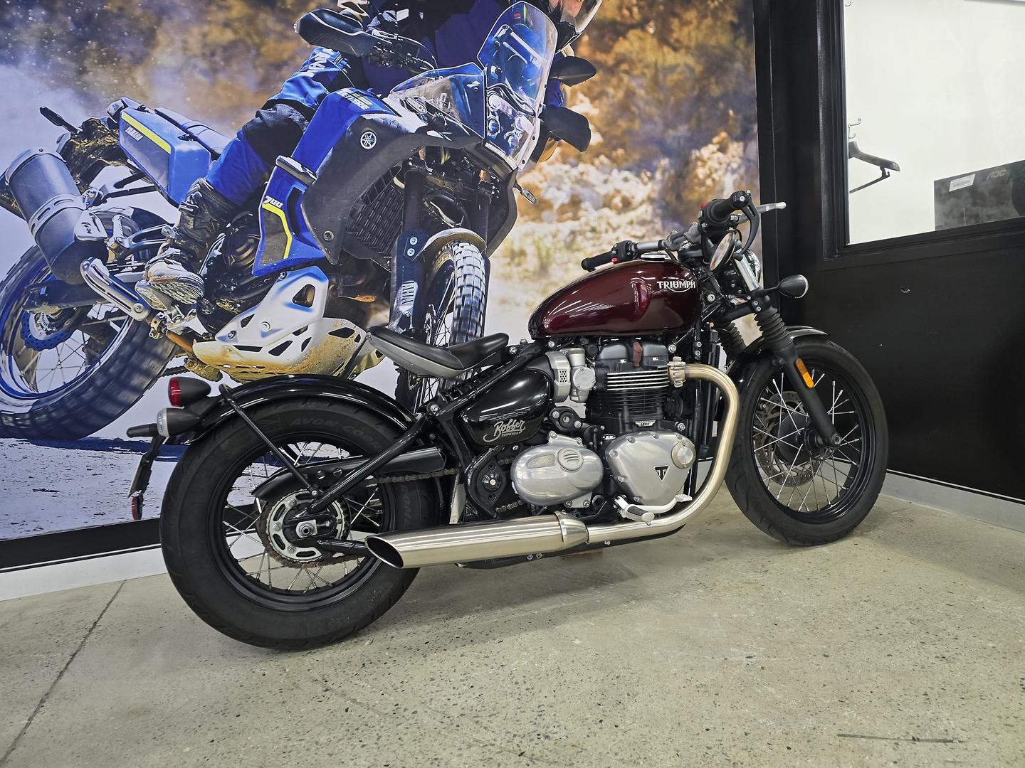 2017 TRIUMPH BONNEVILLE BOBBER ROAD