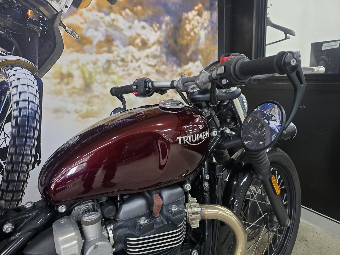 2017 TRIUMPH BONNEVILLE BOBBER ROAD