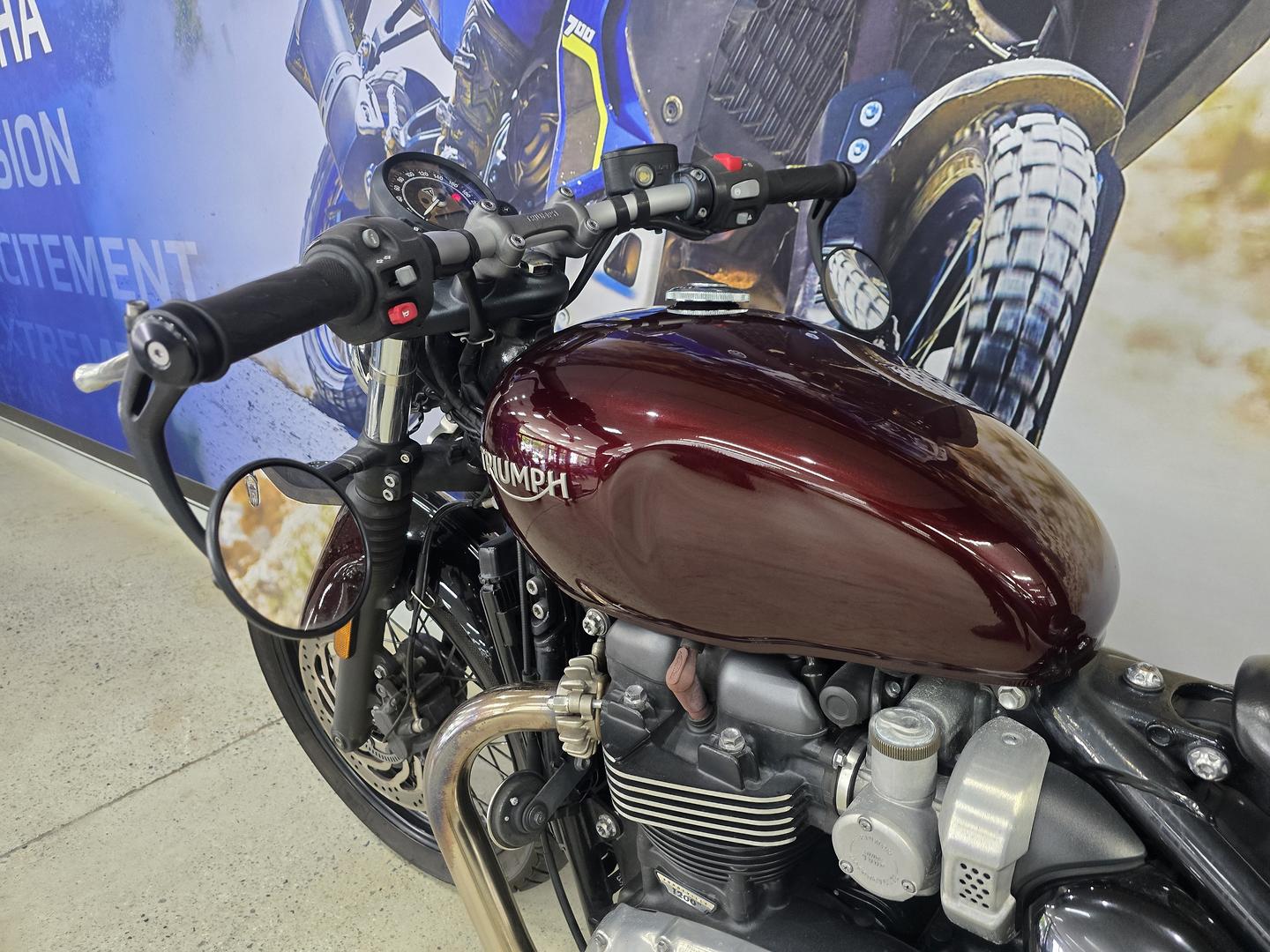 2017 TRIUMPH BONNEVILLE BOBBER ROAD