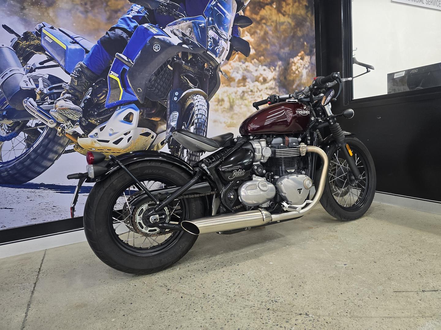 2017 TRIUMPH BONNEVILLE BOBBER ROAD