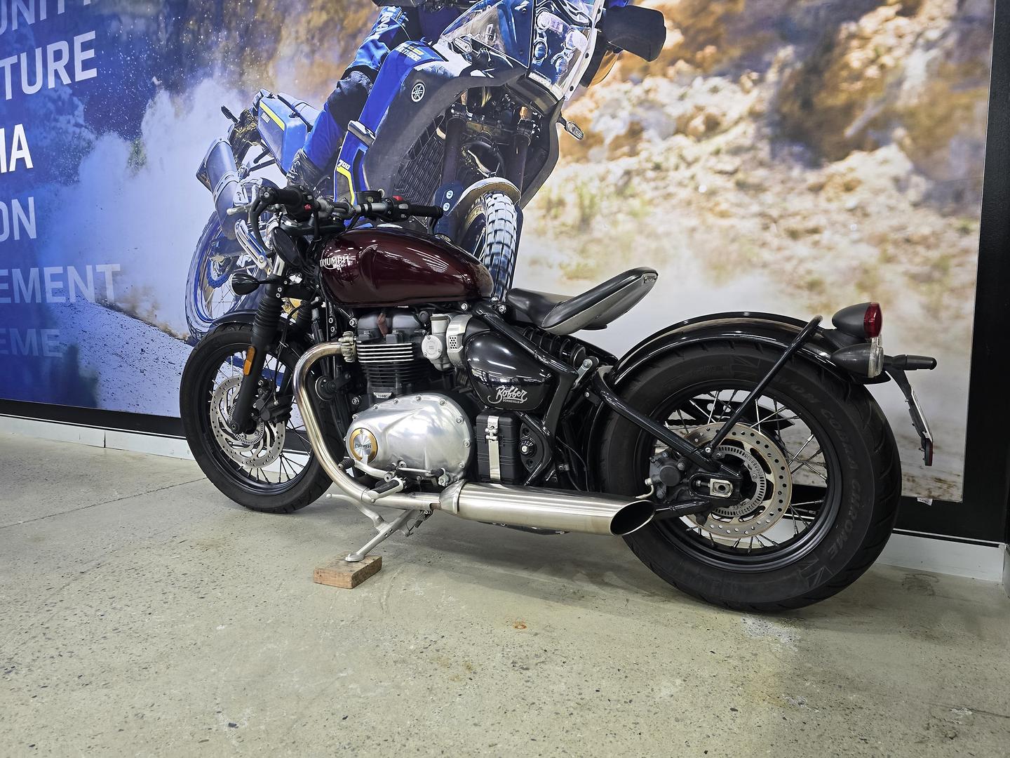 2017 TRIUMPH BONNEVILLE BOBBER ROAD