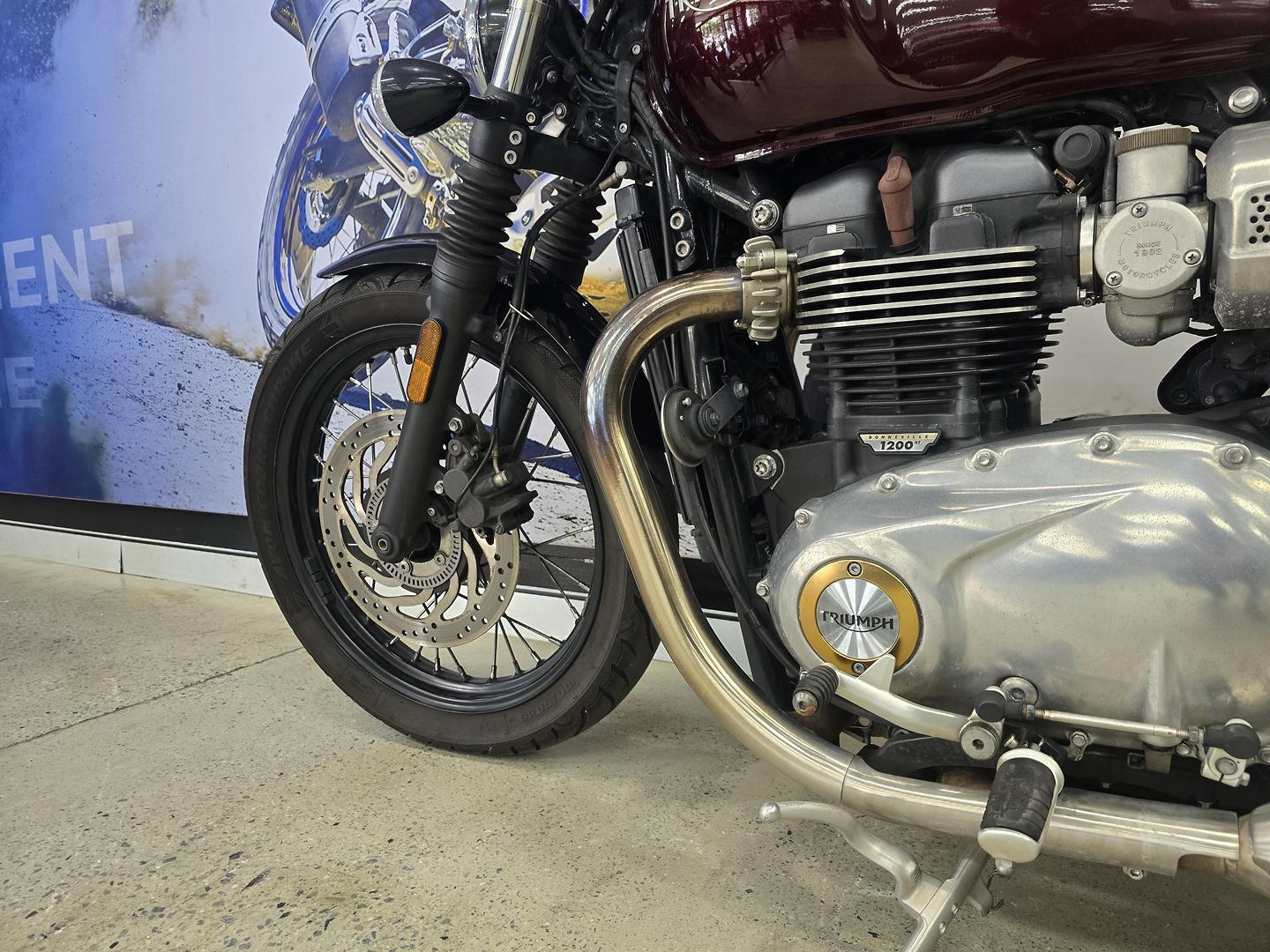 2017 TRIUMPH BONNEVILLE BOBBER ROAD
