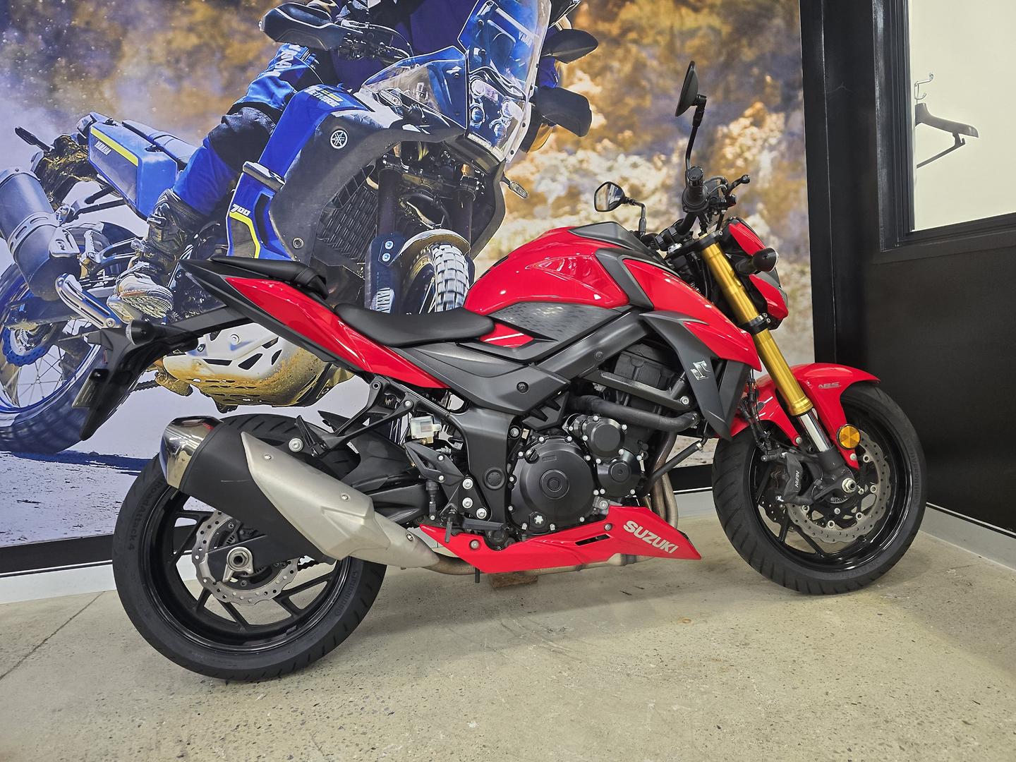 2017 SUZUKI GSX-S750 ROAD