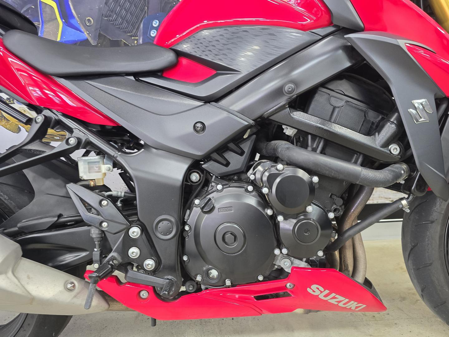 2017 SUZUKI GSX-S750 ROAD