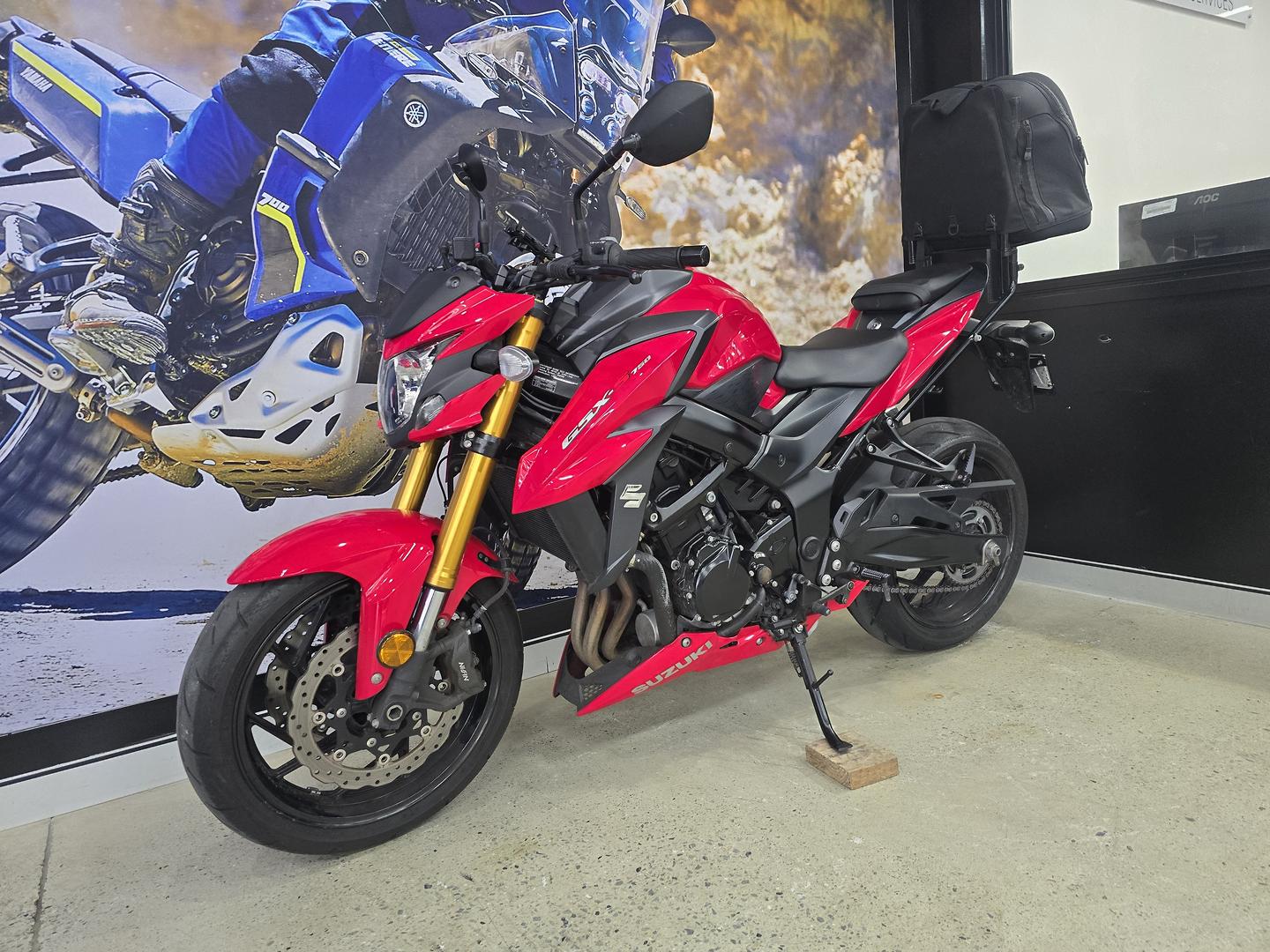 2017 SUZUKI GSX-S750 ROAD