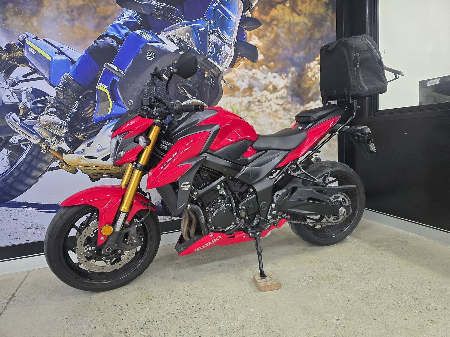 2017 SUZUKI GSX-S750 ROAD