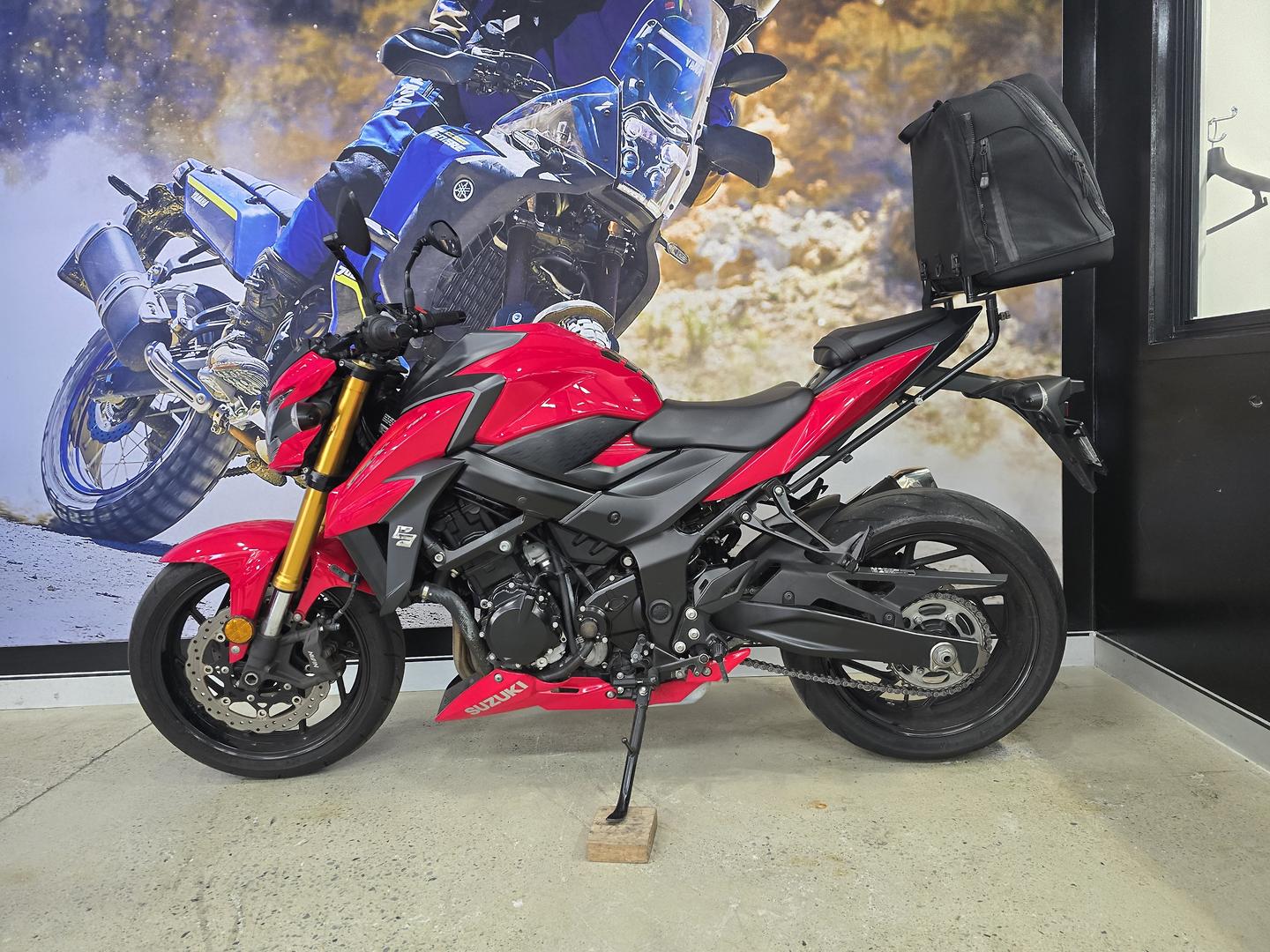 2017 SUZUKI GSX-S750 ROAD